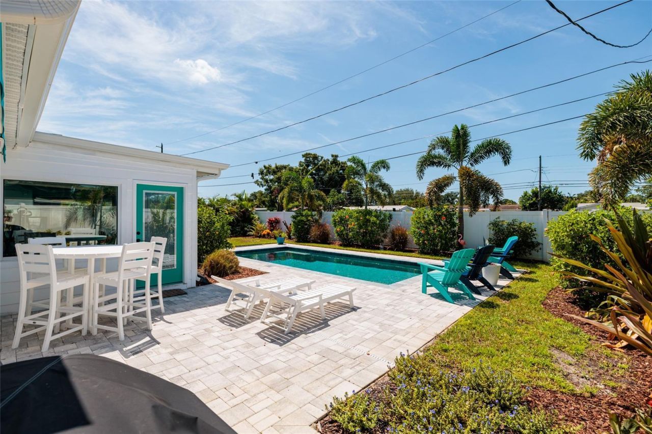 5950 35th Avenue N, Saint Petersburg, FL 33710 Photo