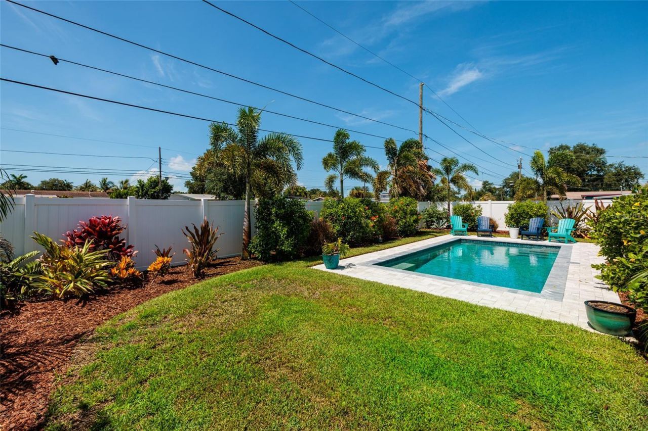 5950 35th Avenue N, Saint Petersburg, FL 33710 Photo