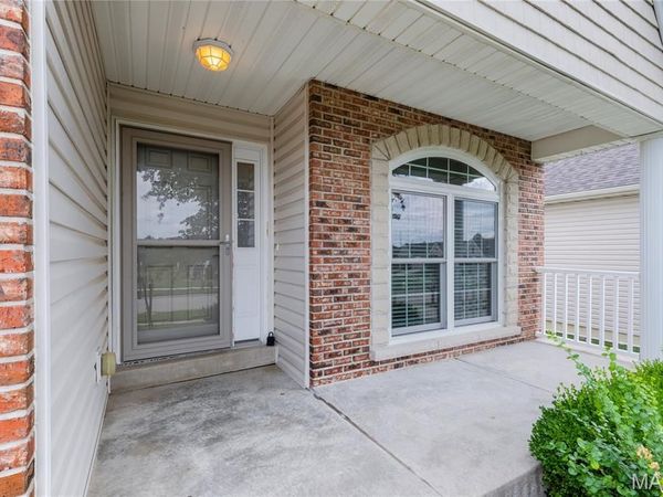 130 Chesapeake Trace, Wentzville, MO 63385