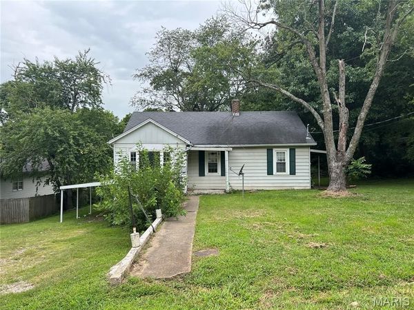 419 N Shawnee Boulevard, Jackson, MO 63755