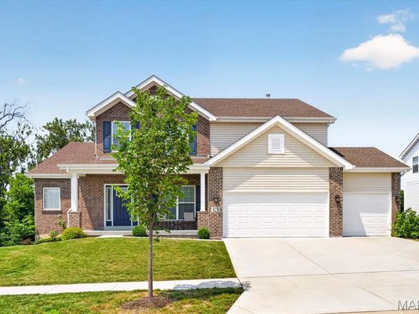 823 Silver Buck Lane, Chesterfield, MO 63005
