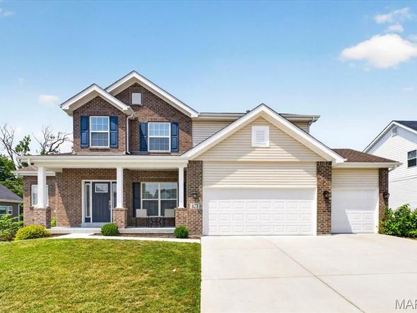 823 Silver Buck Lane, Chesterfield, MO 63005