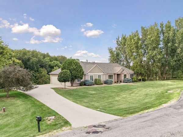 1057 Ridge Crest Lane NW, Rochester, MN 55901