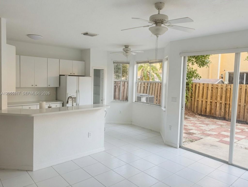 16654 SW 83rd Ln , Miami, FL 33193 Photo