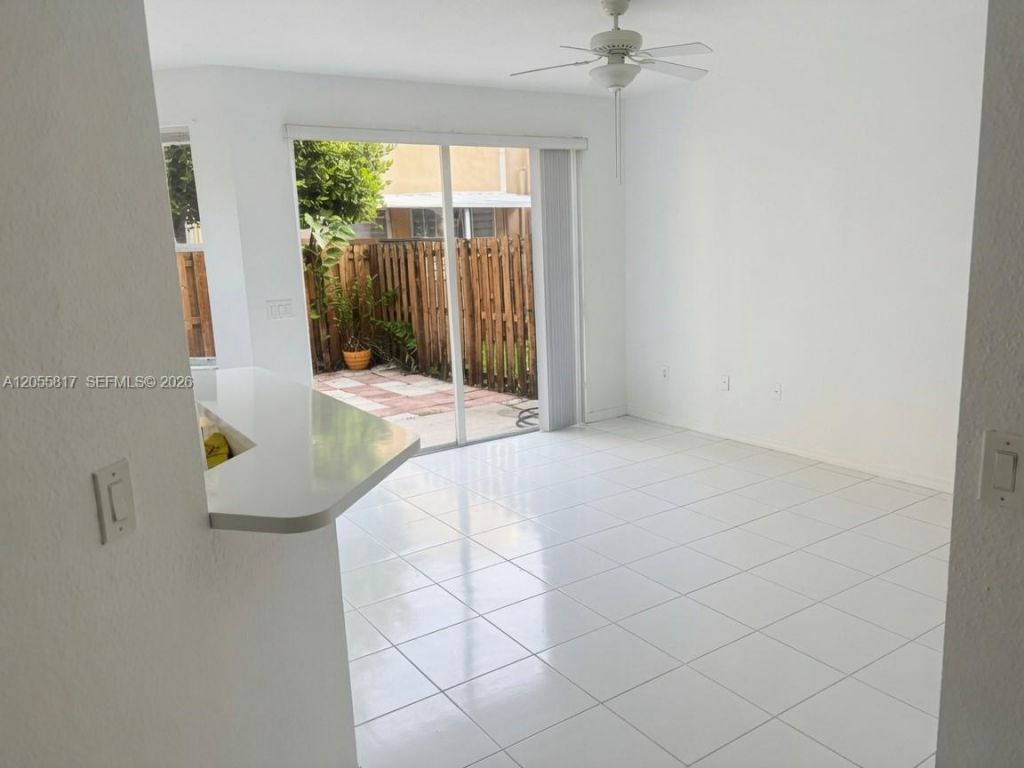 16654 SW 83rd Ln , Miami, FL 33193 Photo