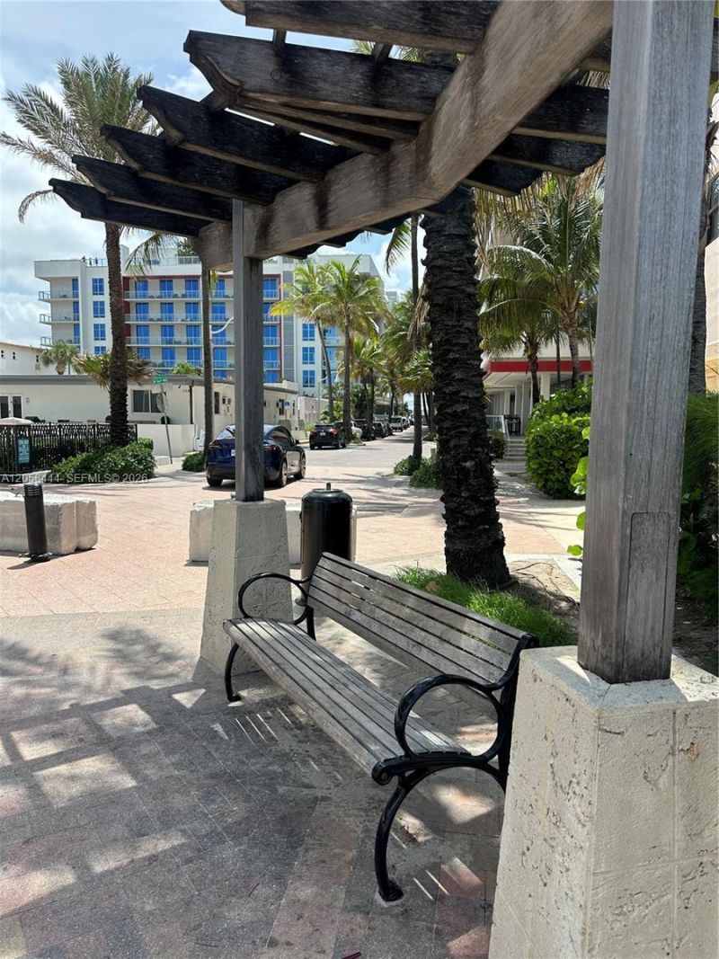 323 Fillmore St , Unit 10, Hollywood, FL 33019 Photo