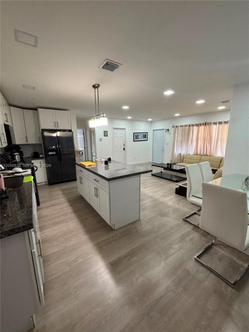 2855 NW 163rd St, Miami Gardens, FL 33054 Photo