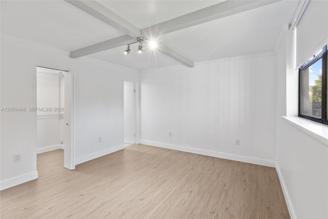 10145 NW 9th St Circle, Unit 101, Miami, FL 33172 Photo