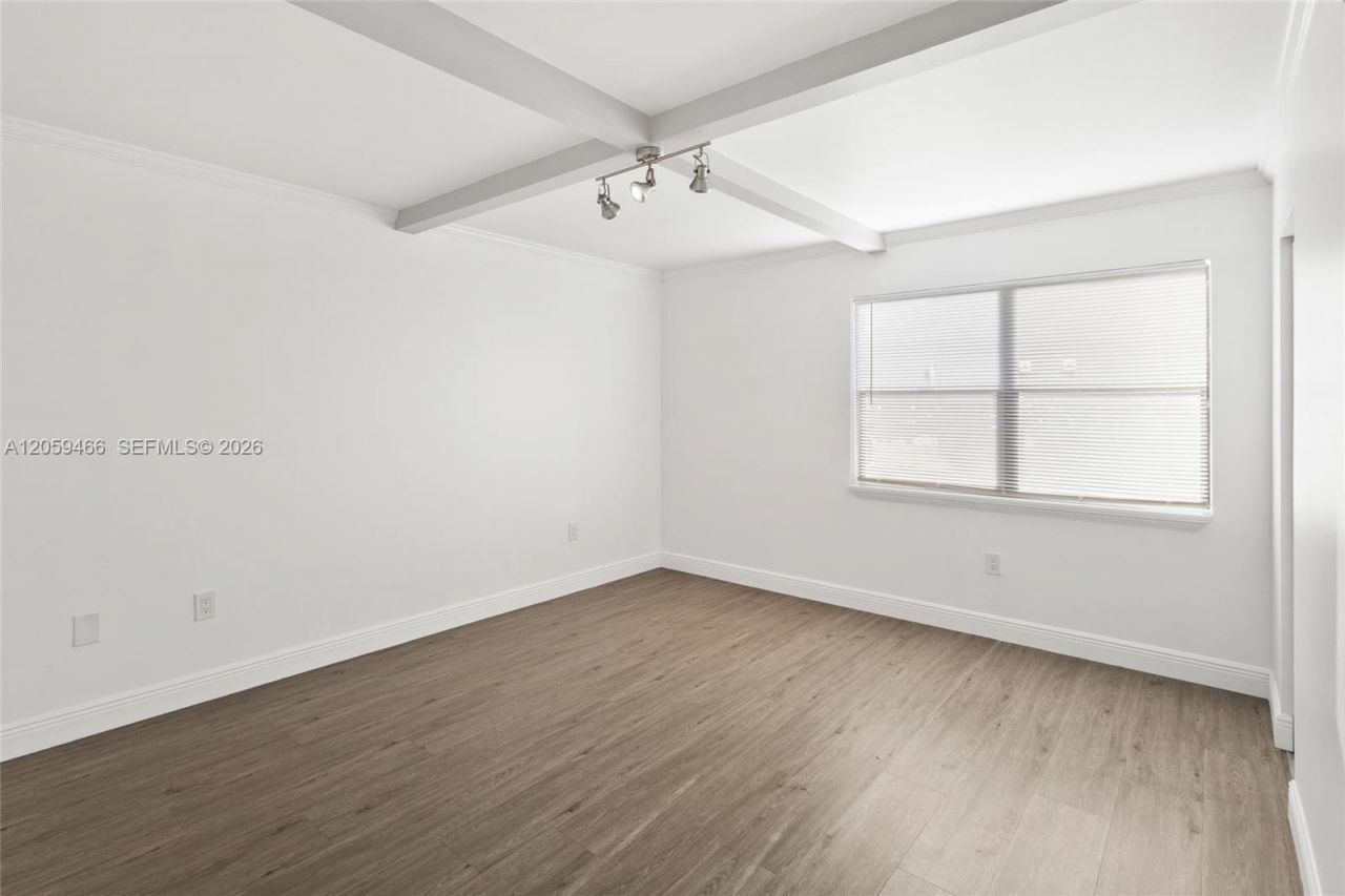 10145 NW 9th St Circle, Unit 101, Miami, FL 33172 Photo