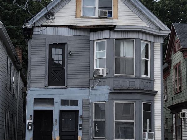 161 5th Avenue, Troy, NY 12180