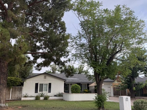 3907 E DEVONSHIRE Avenue, Phoenix, AZ 85018