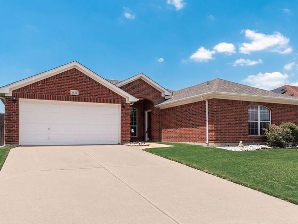 1621 Brookleaf Drive , Arlington, TX 76018