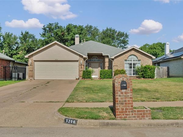 5206 Rio Court, Arlington, TX 76017