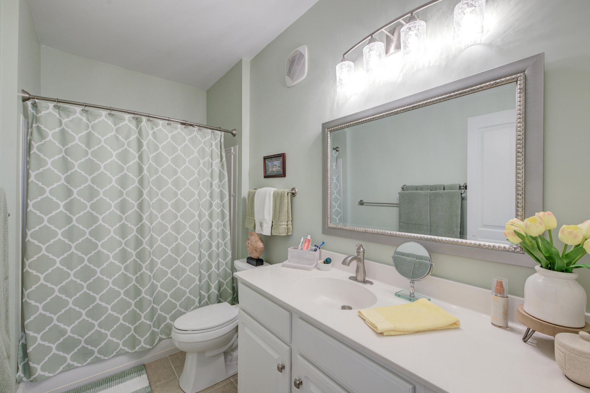 2244 Ashley Crossing Drive Photo 16