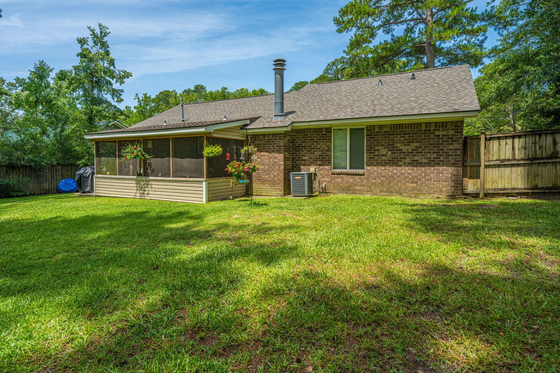 126 Wanda Drive Photo 13