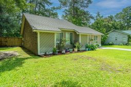 126 Wanda Drive photo 4