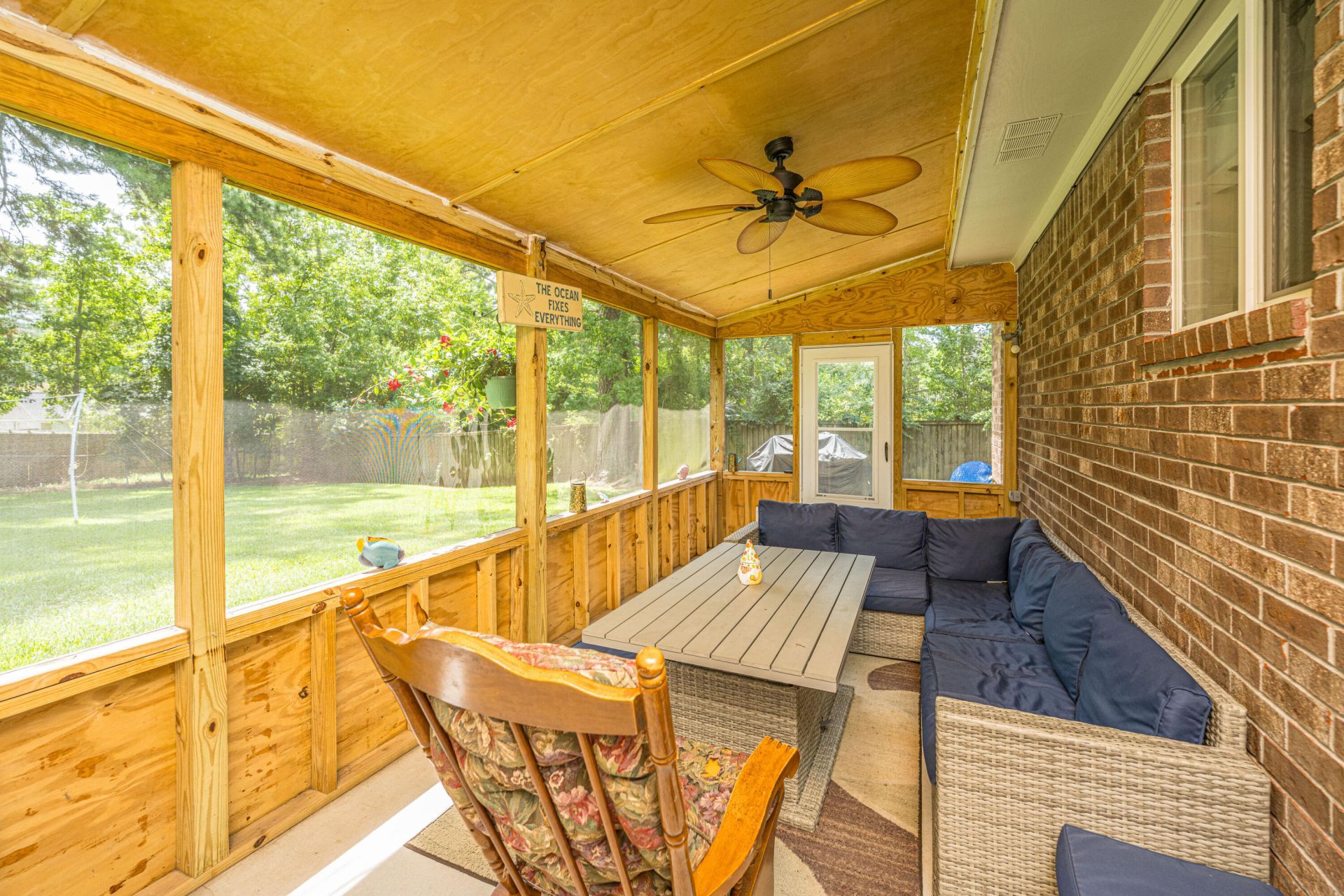 126 Wanda Drive Photo 9