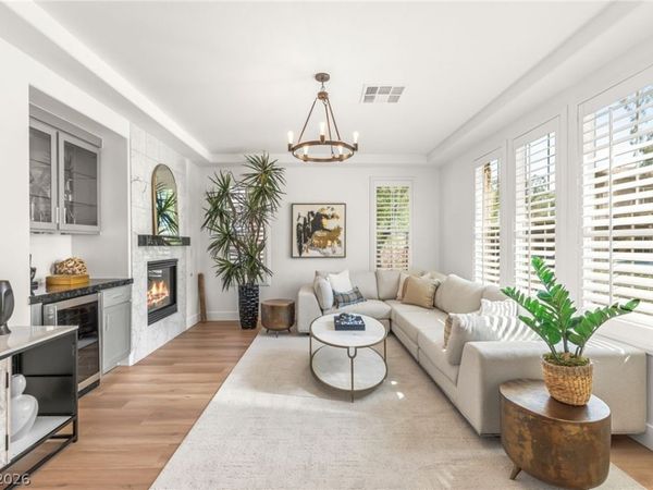 11392 Corsica Mist Avenue , Las Vegas, NV 89135
