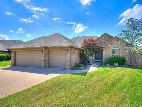 19100 Canyon Creek Place, Edmond, OK 73012