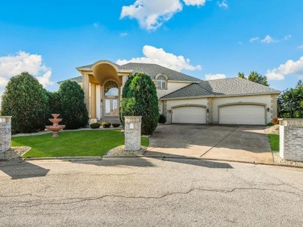 5 Delphi Court , Tinley Park, IL 60477