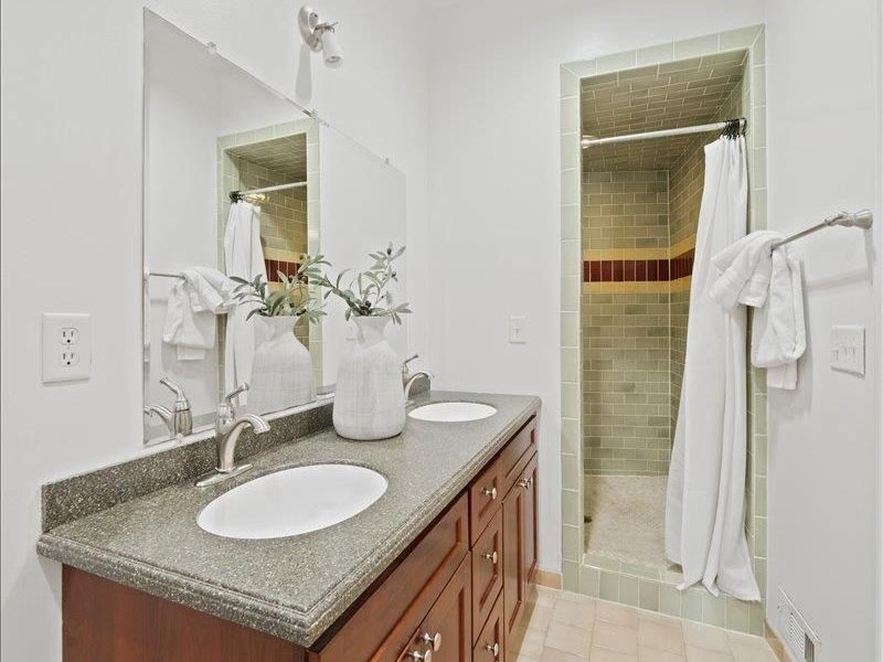 1122 Race Street, Unit 201A, Cincinnati, OH 45202 Photo 23