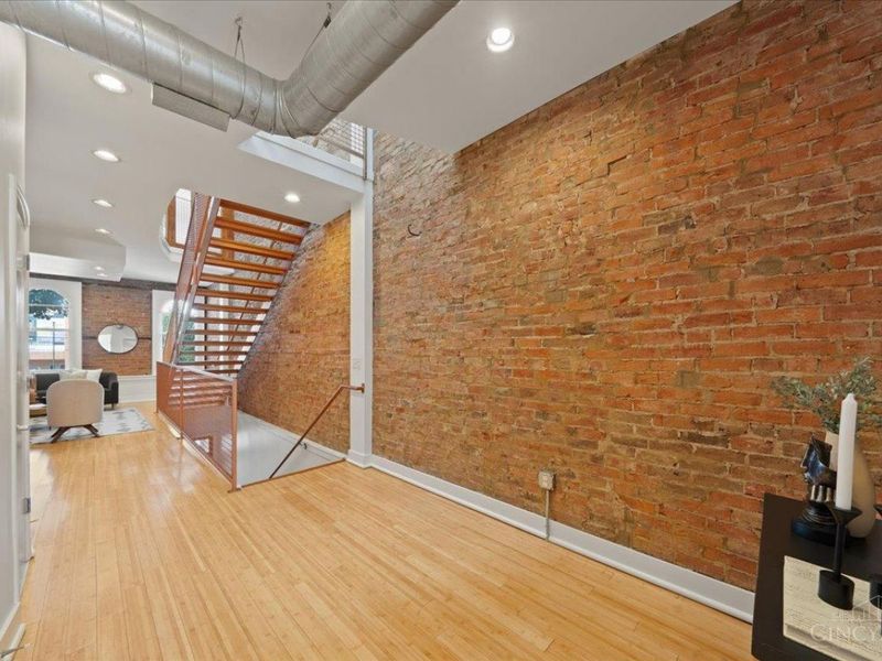 1122 Race Street, Unit 201A, Cincinnati, OH 45202 Photo 3
