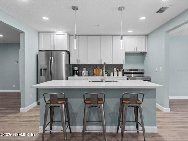 7427 JOHN F KENNEDY Drive W, Jacksonville, FL 32219