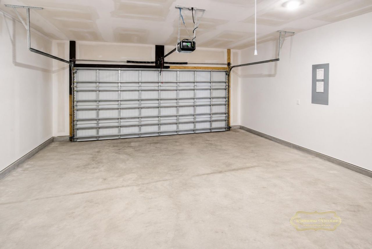 1075 Sennema Circle Photo 23
