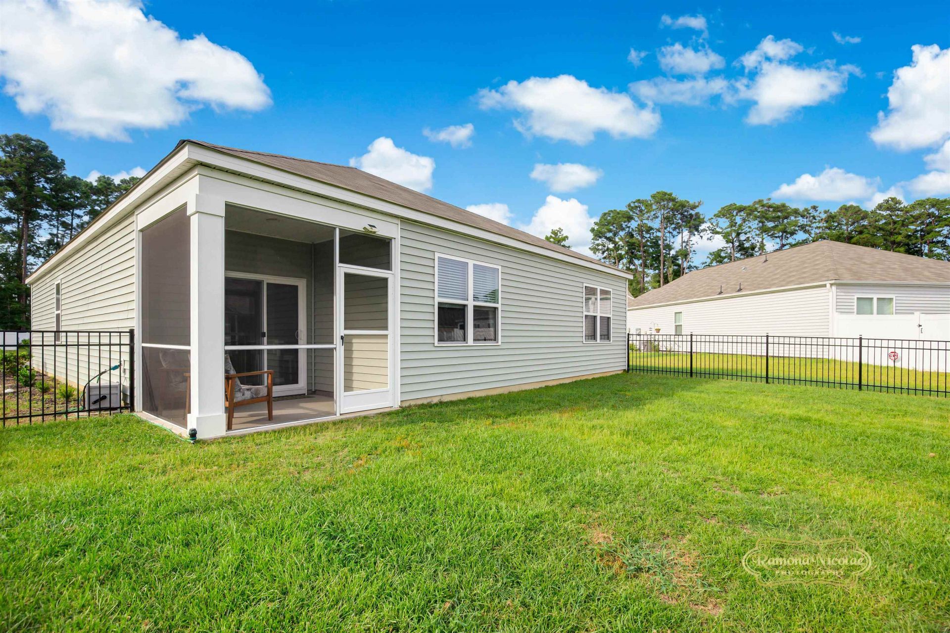 1075 Sennema Circle Photo 27