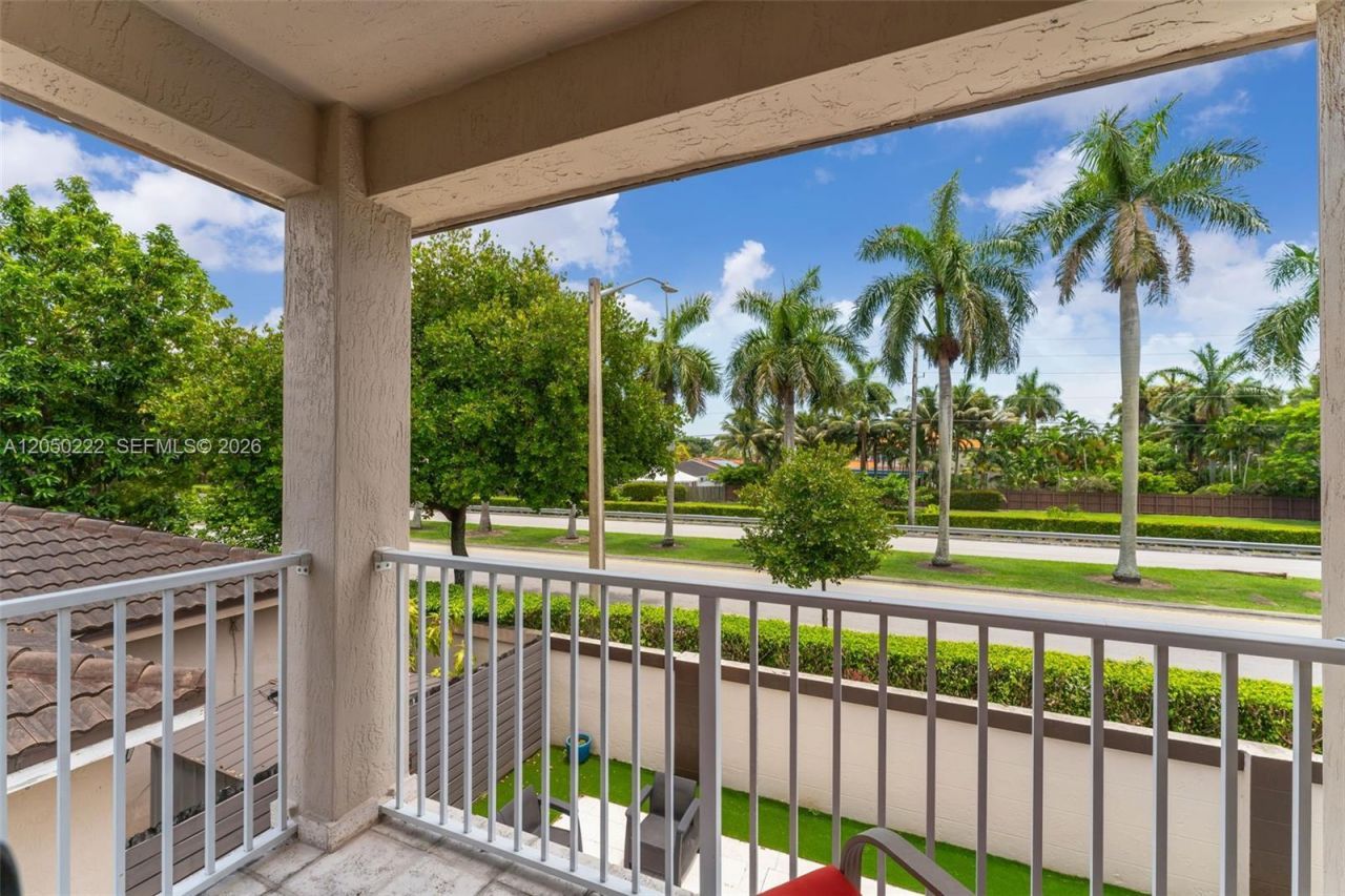15454 SW 41st Ter, Miami, FL 33185 Photo