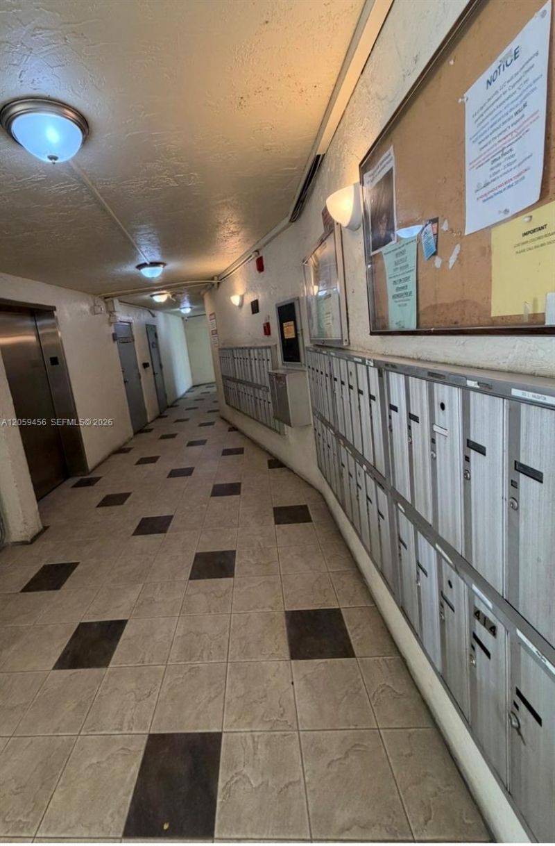 3070 NW 48th Ter, Unit 413, Lauderdale Lakes, FL 33313 Photo
