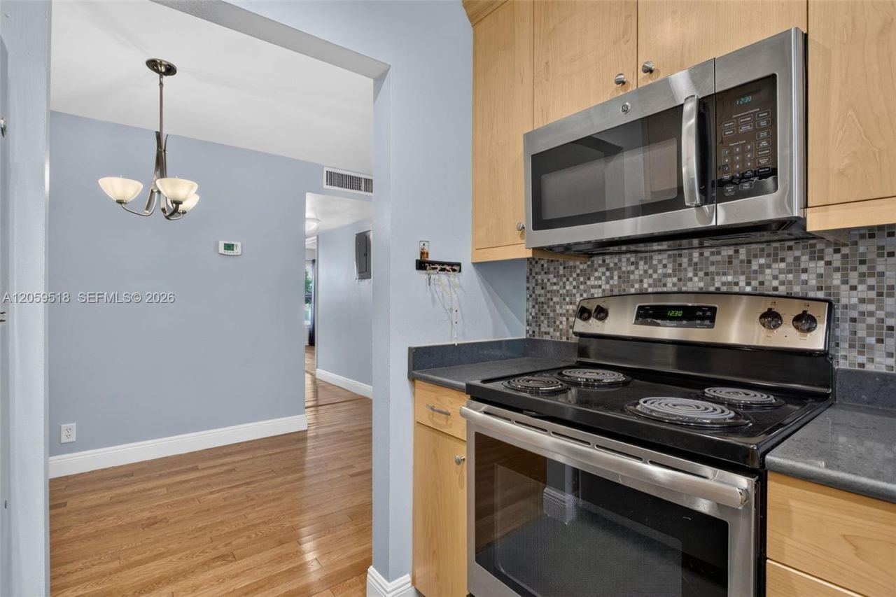 2870 NE 14th St Cswy , Unit 203C, Pompano Beach, FL 33062 Photo