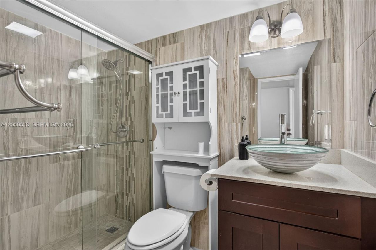 2870 NE 14th St Cswy , Unit 203C, Pompano Beach, FL 33062 Photo