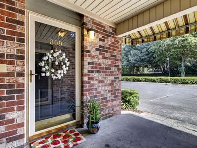 809 Andrea Lane, Hanahan, SC 29410