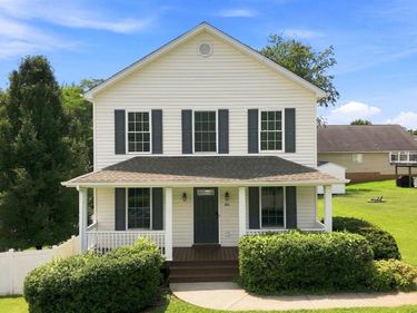 301 Towne Crier Road, Lynchburg, VA 24502