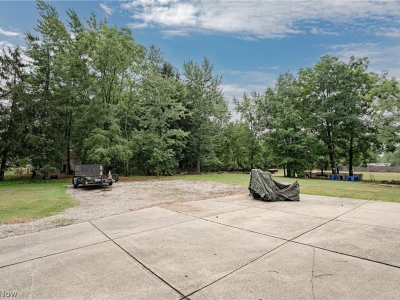 5570 Dunham Road , Maple Heights, OH 44137 Photo 3