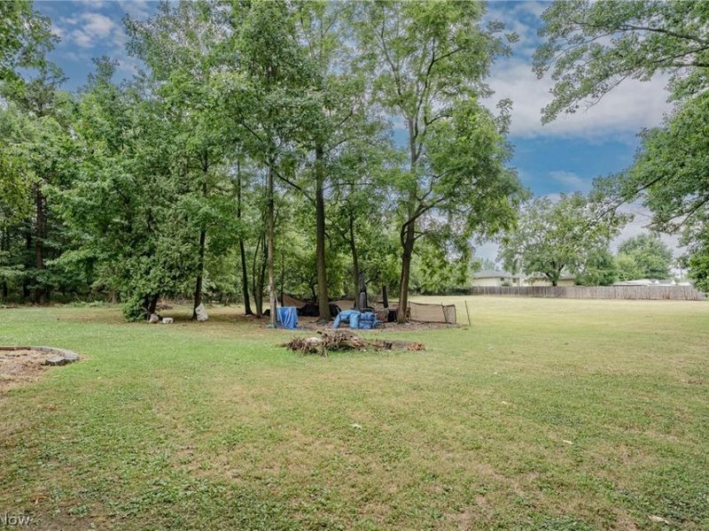 5570 Dunham Road , Maple Heights, OH 44137 Photo 6