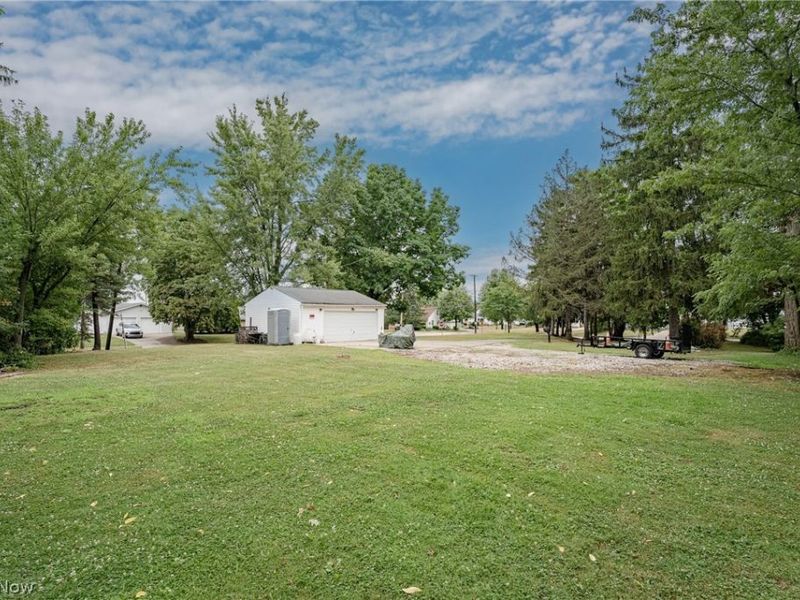 5570 Dunham Road , Maple Heights, OH 44137 Photo 9