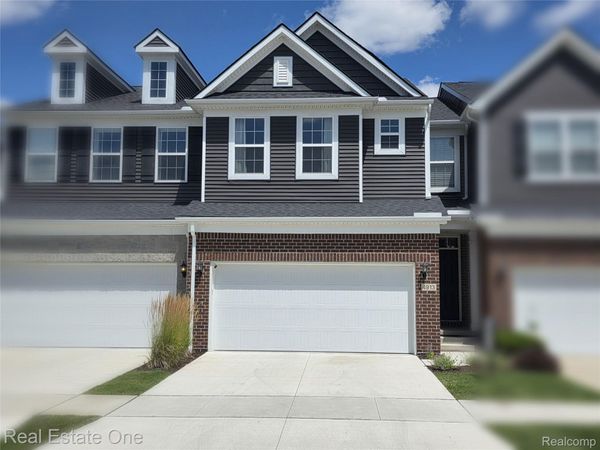 4913 Glenora Drive, Unit 98, Orion Township, Mi 48359