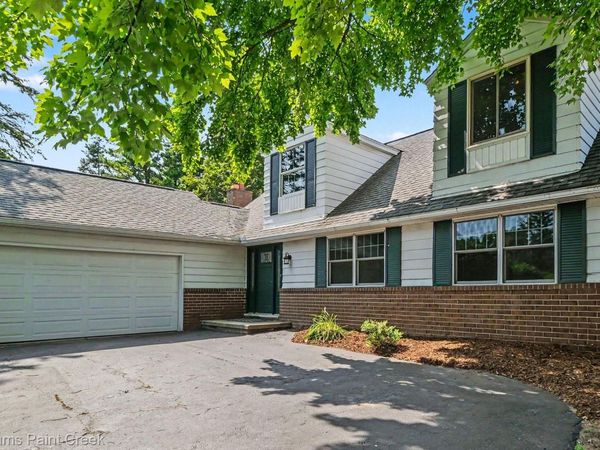 2711 Armstrong Drive, Orion Township, Mi 48360