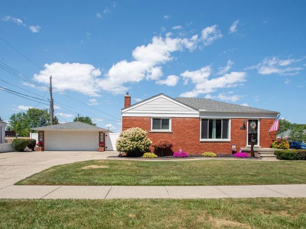 22225 Love Street, Saint Clair Shores, MI 48082