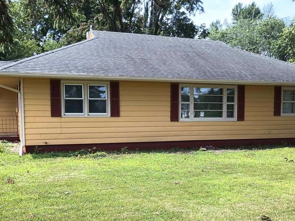 2217 Washington, Iowa Falls, IA 50126