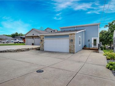 3 W Street, Lake Lotawana, MO 64086