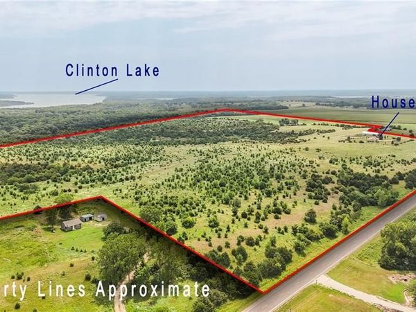 1460 E 250 Road, Lecompton, KS 66050