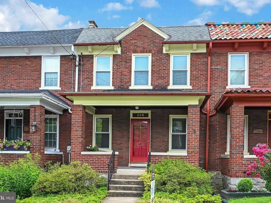 229 S West End Avenue, Lancaster, PA 17603 Main Photo