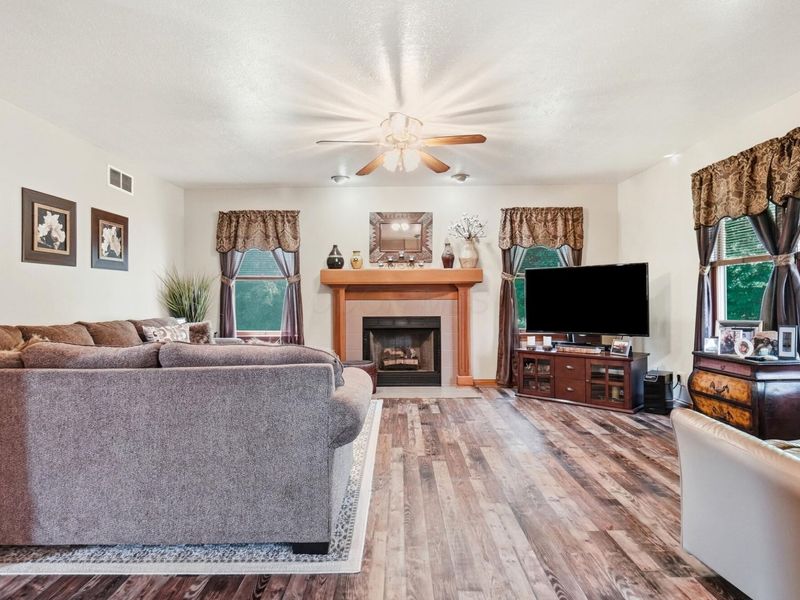 19325 Raymond Road , Marysville, OH 43040 Photo 22