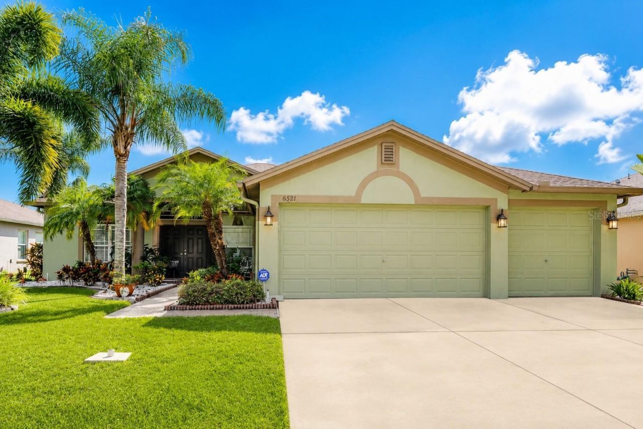 6521 Carrington Sky Drive , Apollo Beach, FL 33572 Main Photo
