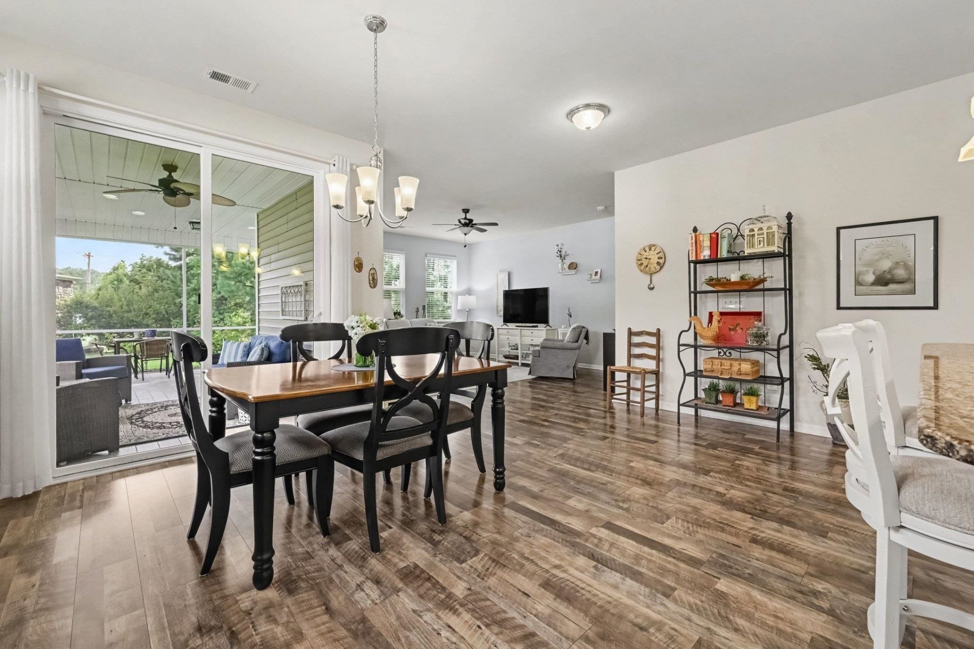 5813 Empoli Ct. Photo 11
