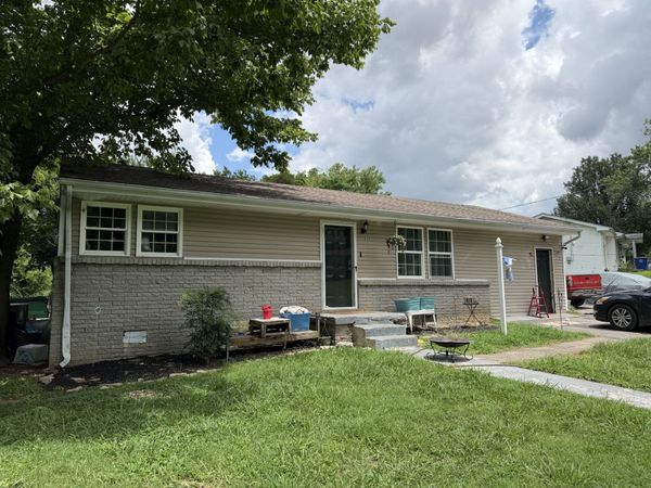 1201 Raby Ave , Shelbyville, TN 37160