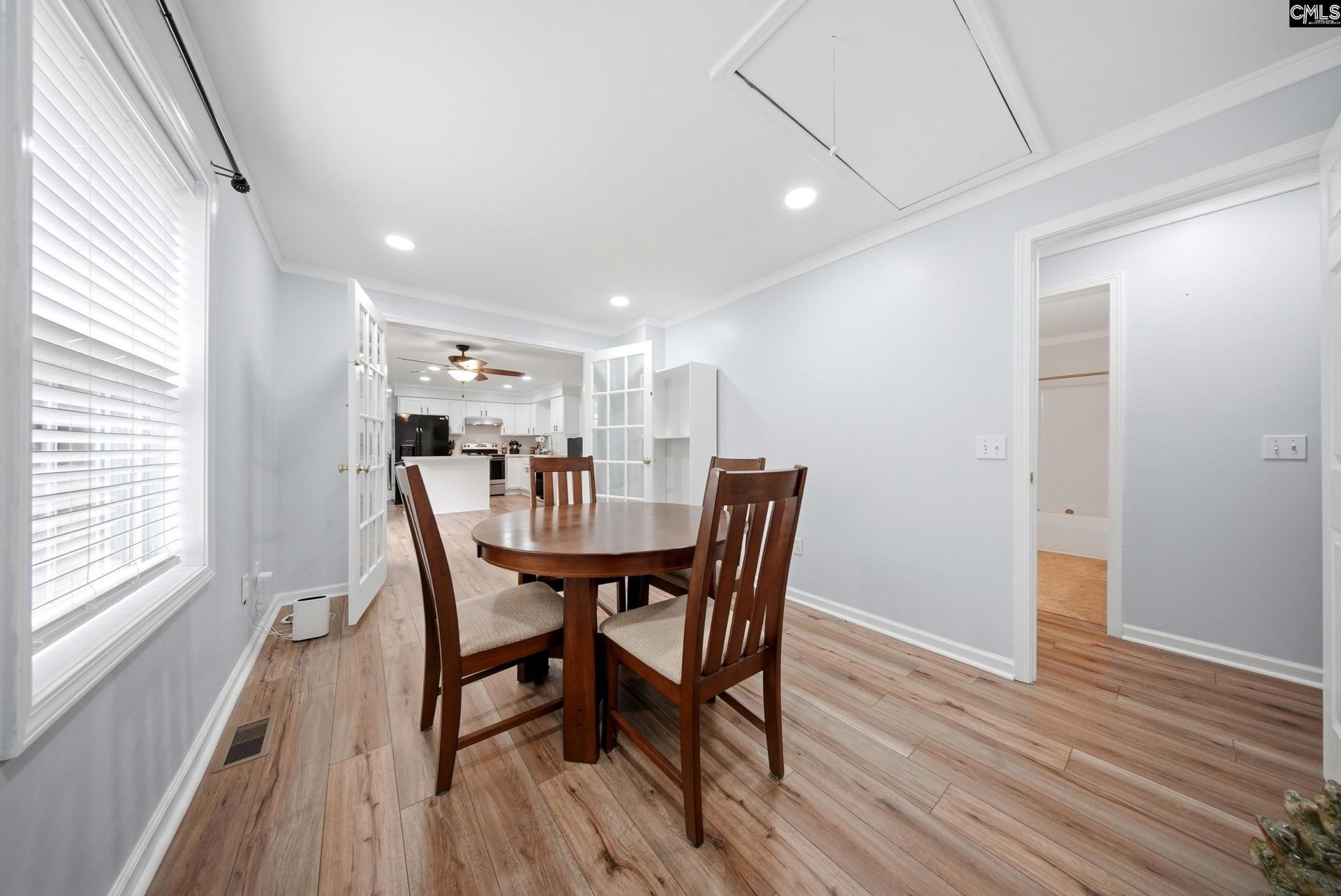 425 Crestwood Arch  Photo 10